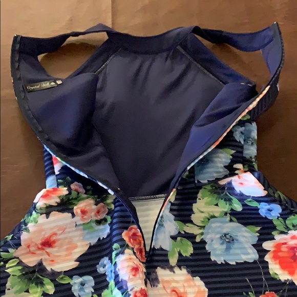 Crystal Doll size 9 fitted and flare floral dress - Picture 6 of 6